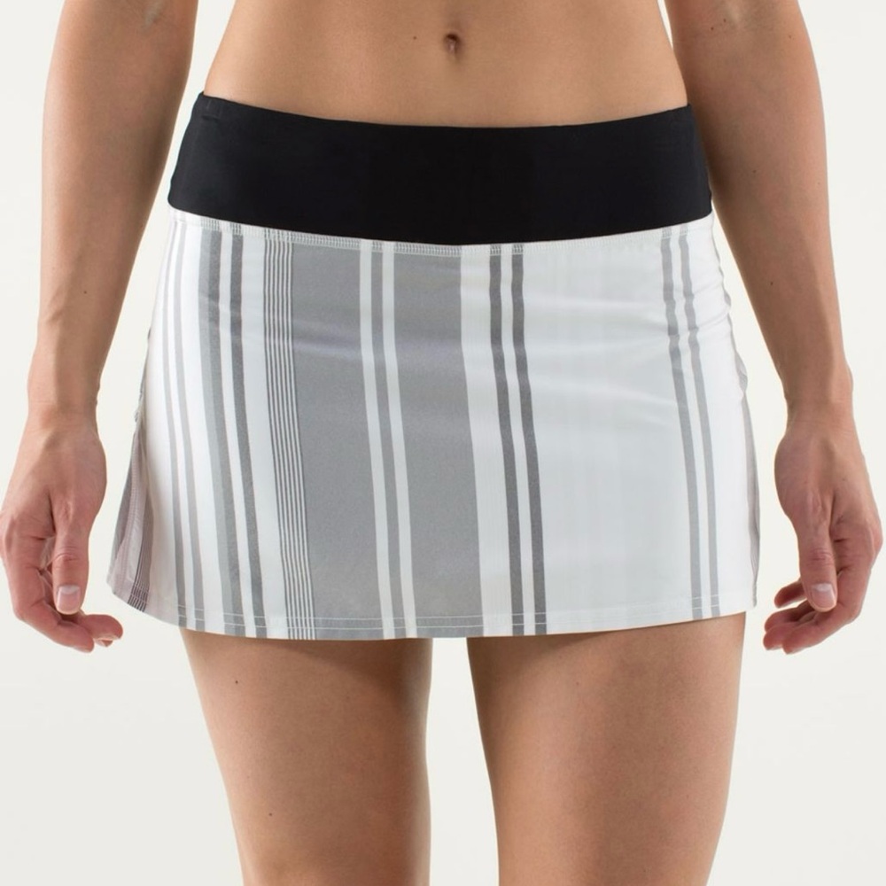 Lululemon Athletica Black and White Skater Mini Skirt - Picture 2 of 5